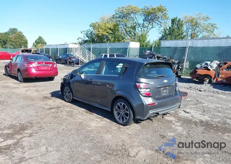 2017 Chevrolet Sonic Lt Auto из США, поврежденный, VIN 1G1JD6SG2H4153160